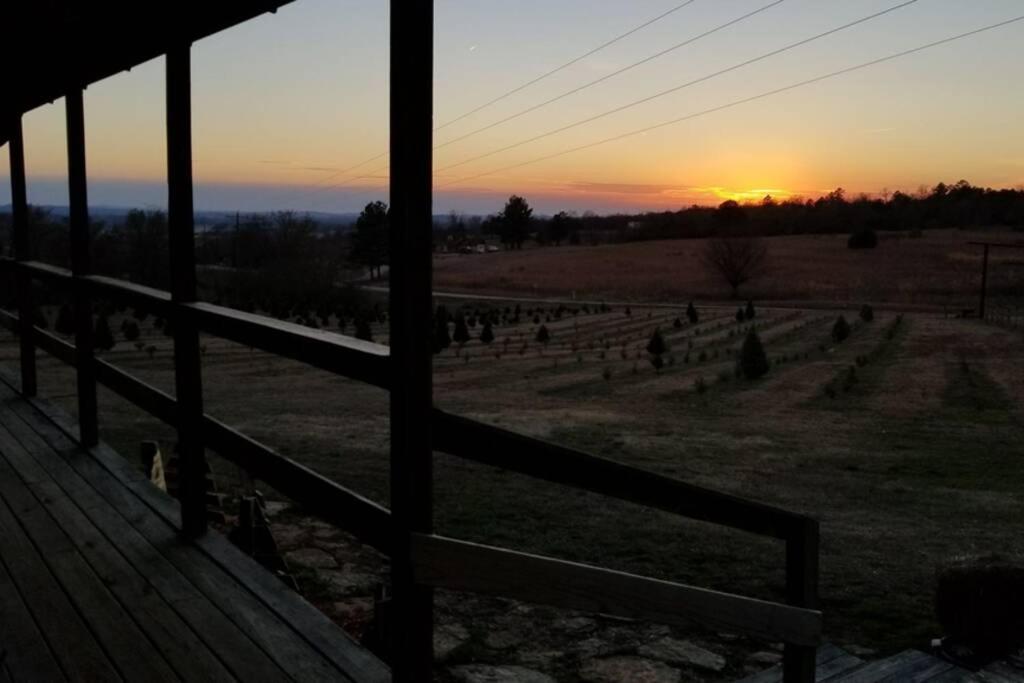 Hébergement de vacances Rural Life On A Real Christmas Tree Farm! Hallmark Experience! Ozark