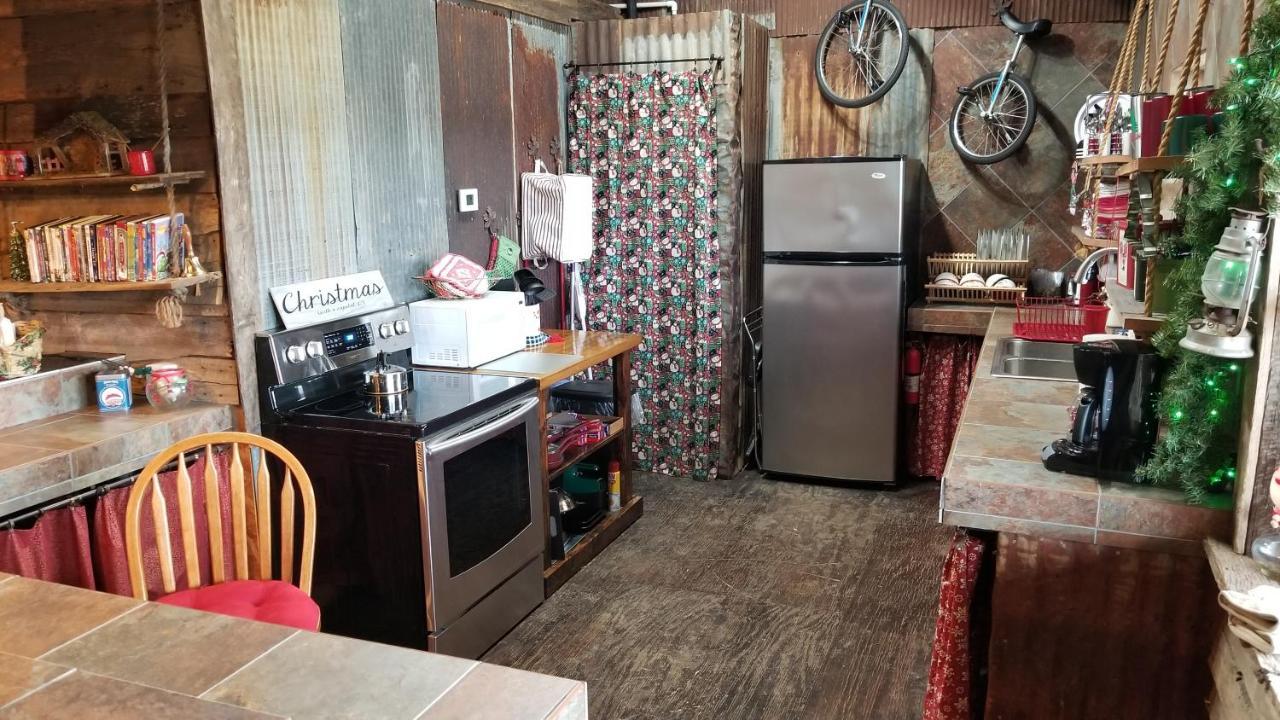 Rural Life On A Real Christmas Tree Farm! Hallmark Experience! Ozark
